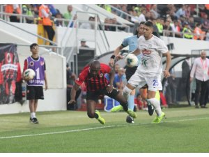 Süper Lig: Gençlerbirliği: 0 - Çaykur Rizespor: 0 (İlk yarı)
