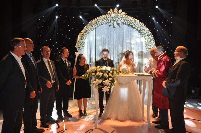 Sabahat ile Şükrü Cem’in mutlu günü