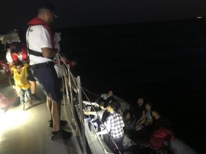Kuşadası’nda 2 operasyonda 56 düzensiz göçmen yakalandı