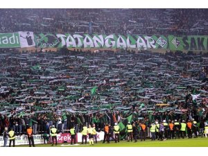 Sakaryaspor - Kocaelispor maç biletlerine büyük ilgi