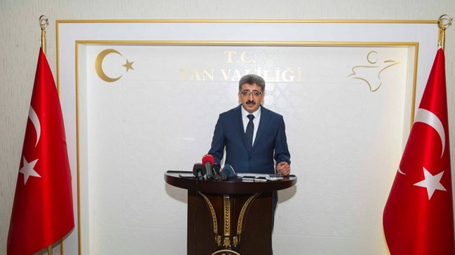'Herkesi kucaklayacağız' Göreve getirilen Van Valisi'nden ilk açıklama