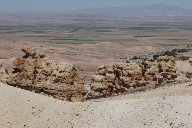 Kuşça Peribacaları turizme kazandırılmayı bekliyor