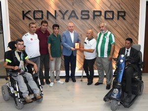 Engelli taraftarlardan Konyaspor'a teşekkür
