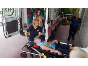 Otomobilin çarptığı bisikletli çocuk yaralandı