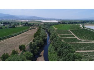 Gediz’i kirleten iki işletmeye 238 bin TL’lik ceza