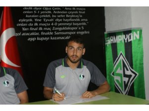 Sakaryaspor’da yeni transferlere imza töreni yapıldı