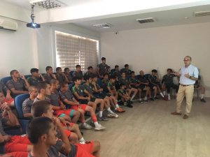 Altyapı takımlarına yeni kurallar anlatıldı