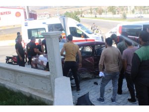 Erzincan’da trafik kazası: 2 yaralı
