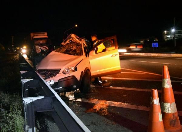 Konya'da trafik kazası: Anne-oğul öldü, baba yaralandı