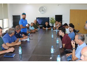 Akhisar Nostalji Futbol Turnuvası 21 Ağustos’ta başlıyor