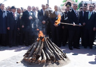 Gül, Nevruz ateşini yaktı