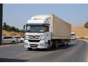 BM'den İdlib'e 30 tır insani yardım