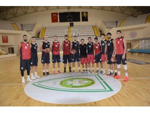Manisa Büyükşehir Belediyespor potada sezonu açtı