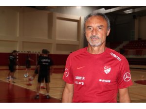 Futsal A Milli Takımı Yalova’da kampa girdi
