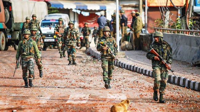 Çok sayıda ölü var... Pakistan ve Hindistan arasında çatışma...