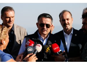 İzmir'deki yangın kontrol altına alındı