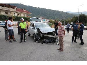 Denizli'de trafik kazası: 4 yaralı