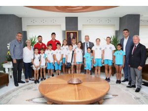 Cimnastikçilerden Başkan Erdem’e başarı sözü
