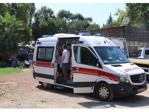 Kontrolden çıkan kamyonet takla attı: 2 yaralı