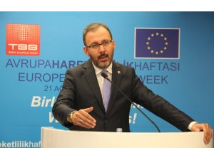 Bakan Kasapoğlu: "Kadın odaklı bir spor strateji geliştirmemiz lazım"