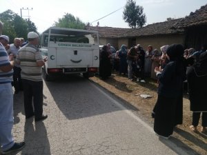 Üvey torunu tarafından öldürülen yaşlı kadın defnedildi