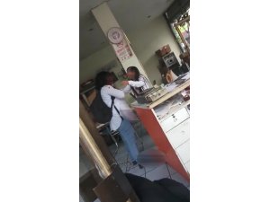 Annesi bıçaklanan küçük kızın feryadı: "Anne lütfen ölme"