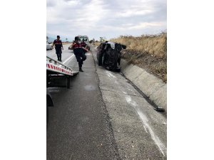 Tosya Çevlik Kavşağında kaza; 2 yaralı