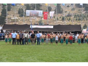Kızıldağ’da kadınlar da güreşecek