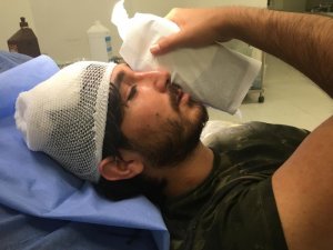 Isparta’da sürücü belgesi raporu almaya giden baba ve oğlu ASM’deki doktoru darp etti