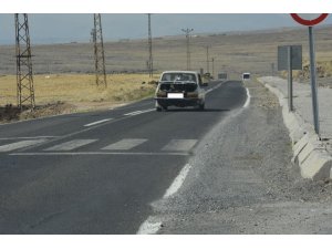 Otomobilin bagajında tehlikeli yolculuk