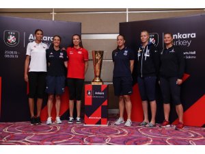 Mehmet Akif Üstündağ: “Voleybol camiası adına çıtayı yüksek tutan bir ülkeyiz”