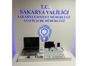 Dolandırıcılık iddiasıyla aranan 4 zanlının Denizli'de yakalanması