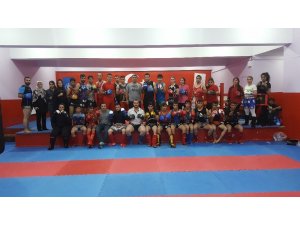 İran ve Türk sporcular Tatvan’da kampa girdi