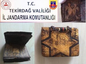 Tekirdağ’da bin 500 yıllık Tevrat tesfiri ele geçirildi