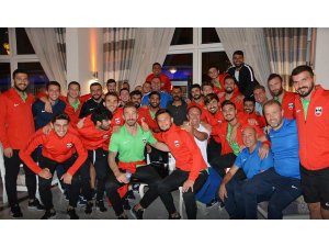 Diyarbekirspor’da doğum günü kutlaması