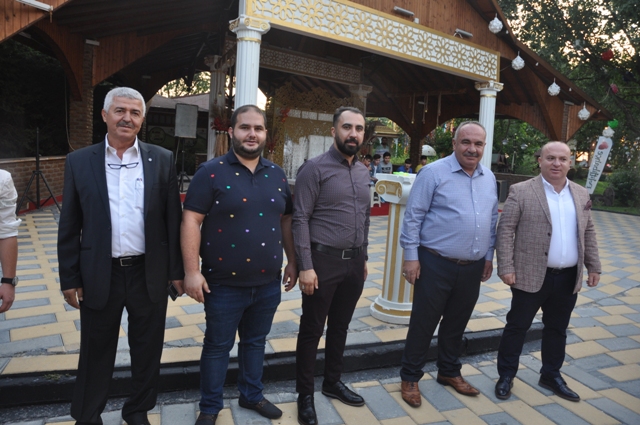Kaya Kardeşlerden Hac yemeği