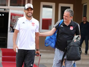 Sivasspor kafilesi Rize'ye gitti