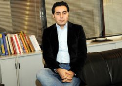 Türkler Mevlana filmi çekemez