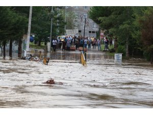 GÜNCELLEME 4 - Samsun'da sağanak