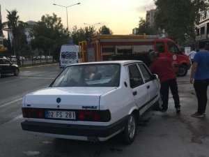 Otomobilde çıkan yangın büyümeden söndürüldü