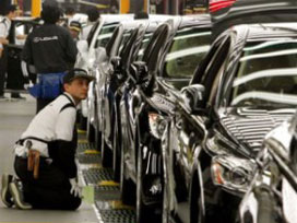 Peugeot fabrikasında kriz tatili