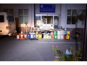 Kar maskeli hırsızlar jandarmadan kaçamadı