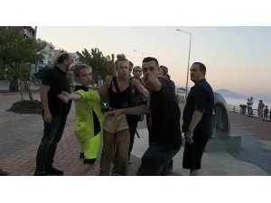 Canlı yayında turist kavgası