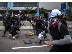 Hong Konglu protestocular: “Ya istiklal ya ölüm”