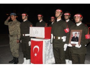 Şehit Gezer için Hakkari’de tören düzenlendi