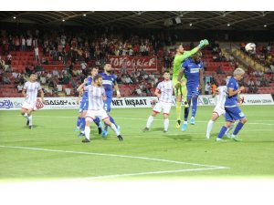 TFF 1. Lig: Balıkesirspor: 2 - Büyükşehir Belediye Erzurumspor: 1
