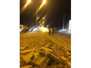 Nusaybin’de yanan otomobile TOMA ile müdahale