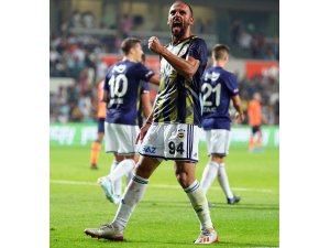 Vedat Muriqi kaldığı yerden devam