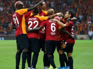 Galatasaray evindeki yenilmezliğini 37’e çıkardı