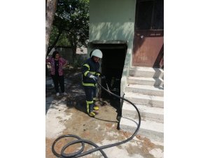 Ev yangını korkuttu